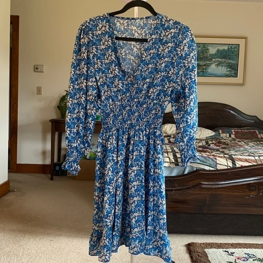 BEAUTIFUL Temu flocked Dress NWT
